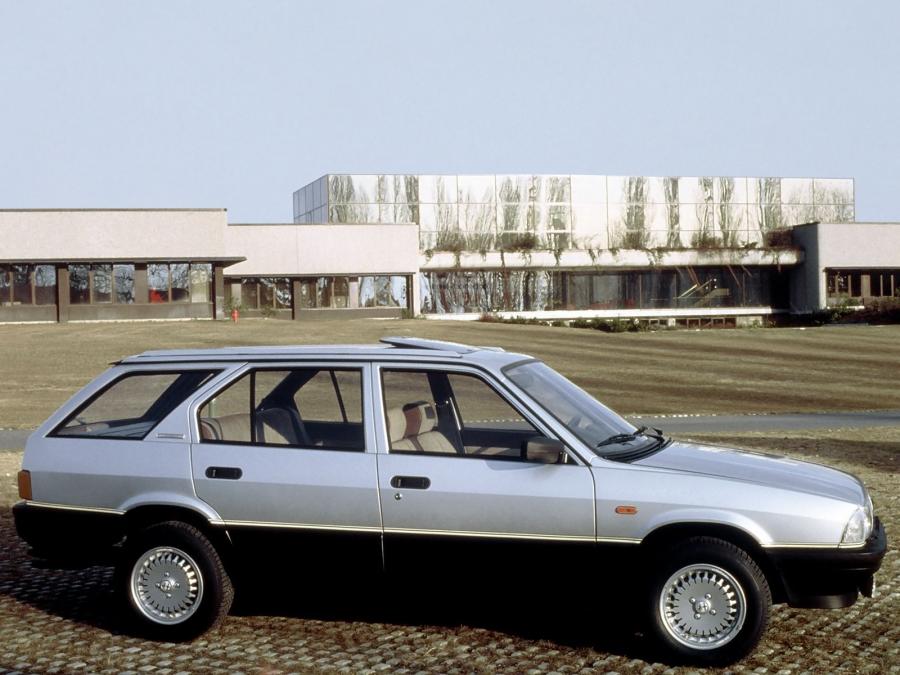  Alfa Romeo 33 1.5 4x4 Giardinetta (905) 1984 года  (фото 6 из 8)